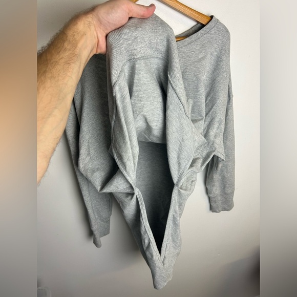 Terra & Sky Vanderbilt Plus Size 1X graphic print Hi-Low Sweatshirt oatmeal gray - Picture 3 of 12